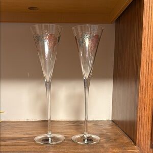 Elegant Champagne Flutes